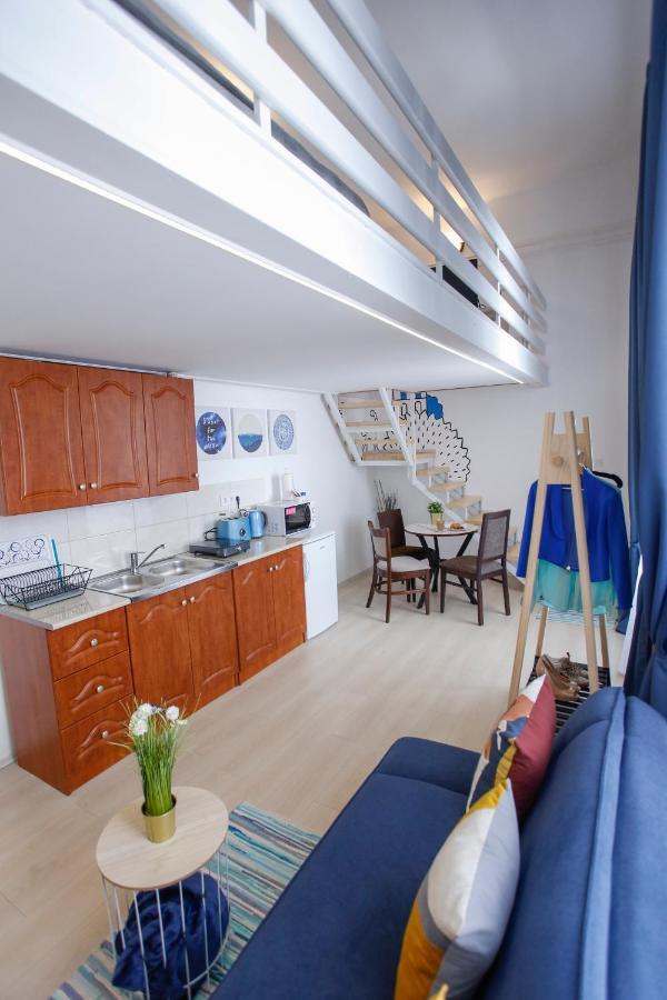 Urania Apartmanhaz Eger Exteriör bild
