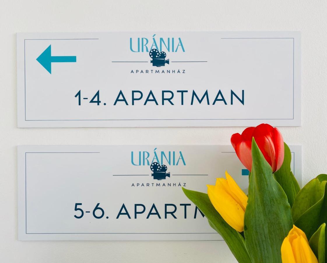Urania Apartmanhaz Eger Exteriör bild